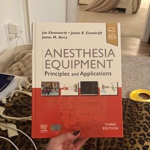Anesthesia Equipment Textbook 3rd edition